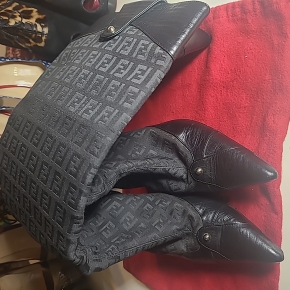 Fendi boots knee high - Picture 2 of 5